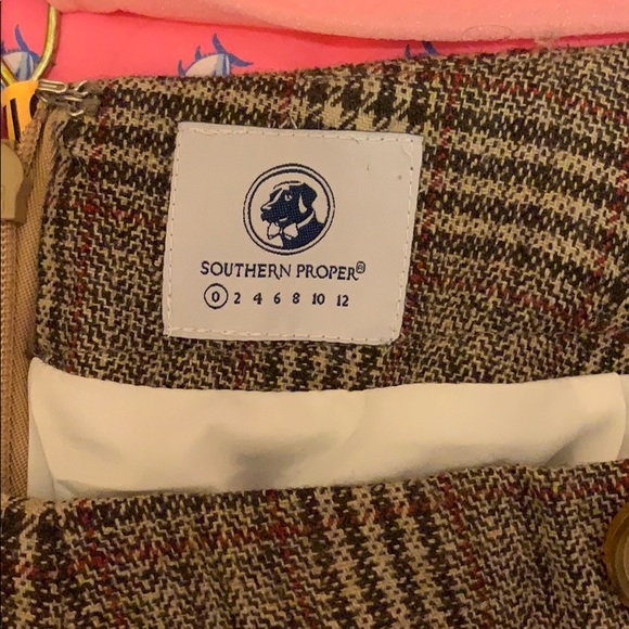 Southern Proper Scalloped Plaid Skirt - Picture 3 of 3